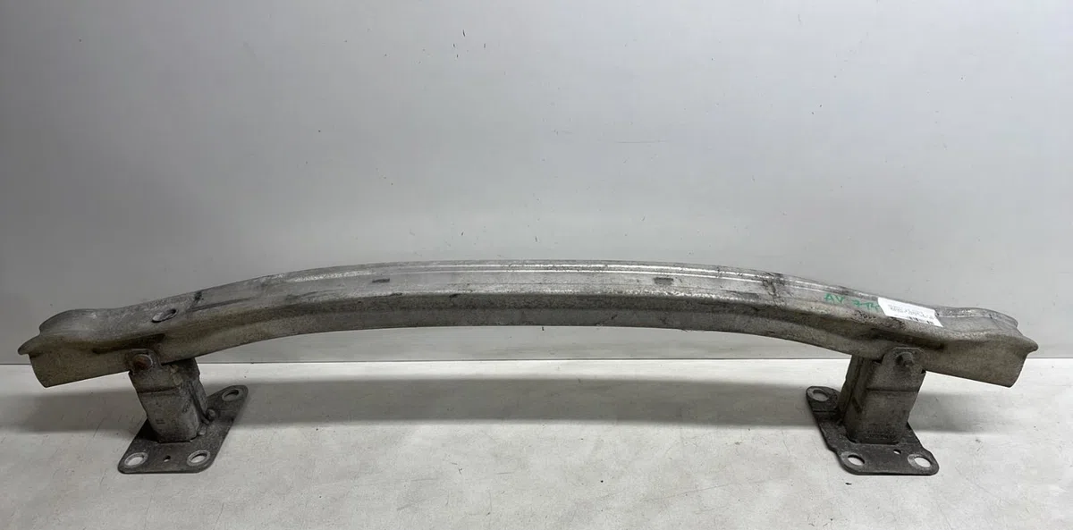 Renfort pare-choc avant Renault SCÉNIC II (JM0-1_) 1.5 dci (jm1e, jm16) (2005-2008) 5 portes occasion