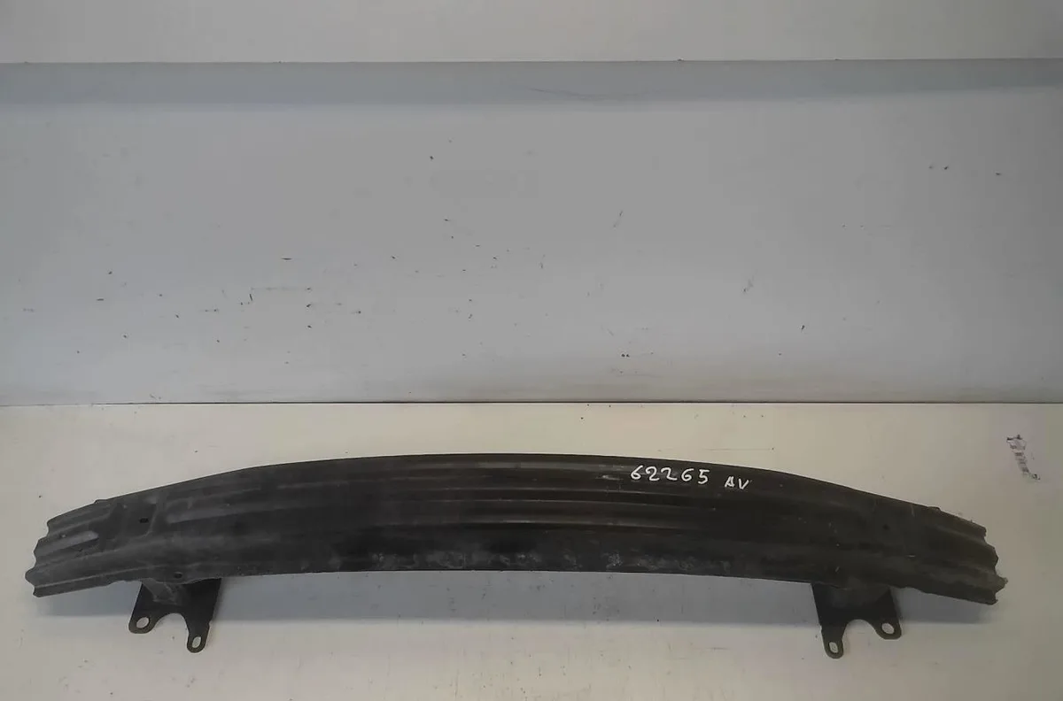 Renfort pare-choc avant Skoda FABIA I (6Y2) 1.4 (1999-2003) occasion