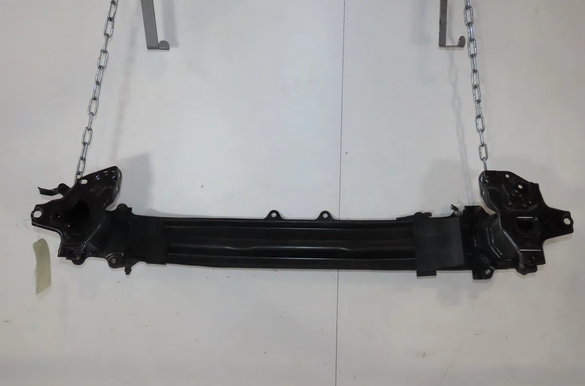 Renfort pare-choc avant Toyota YARIS (_P21_, _PA1_, _PH1_) 1.5 hybrid (mxph10, mxph11) (2020) 5 portes occasion