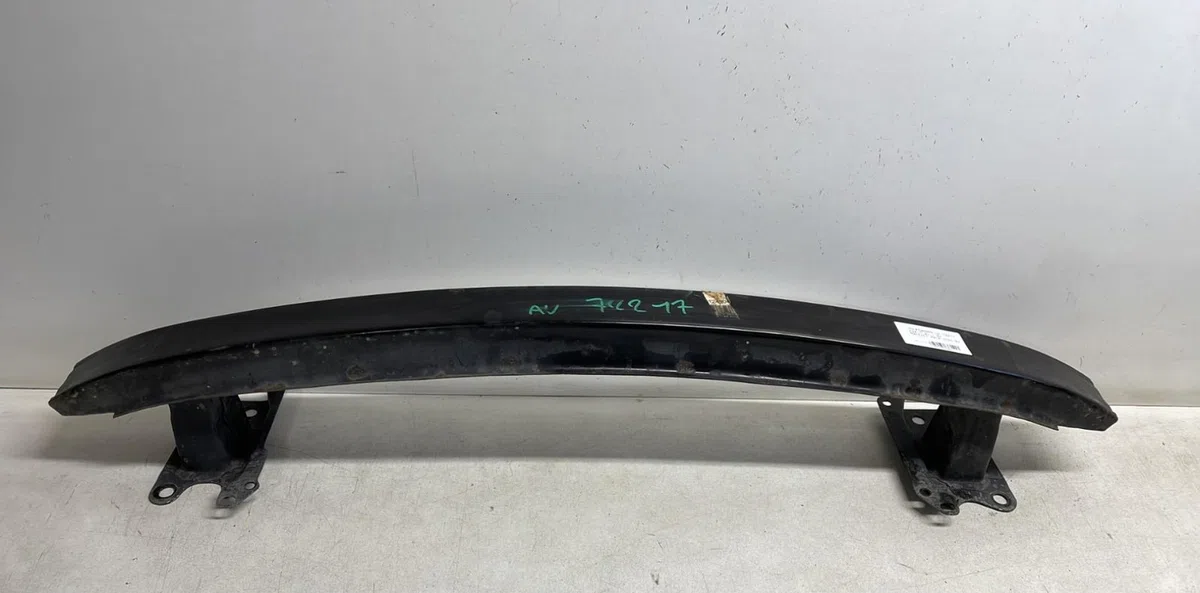 Renfort pare-choc avant Volkswagen FOX 3-5 portes (5Z1, 5Z3, 5Z4) 1.2 (2005-2011) occasion