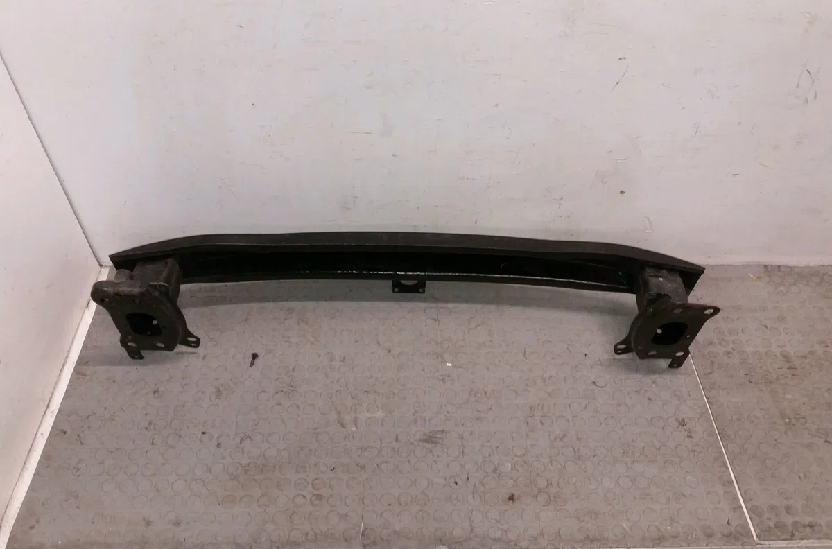 Renfort pare-choc avant Volkswagen GOLF V (1K1) 1.4 16v (2003-2006) occasion