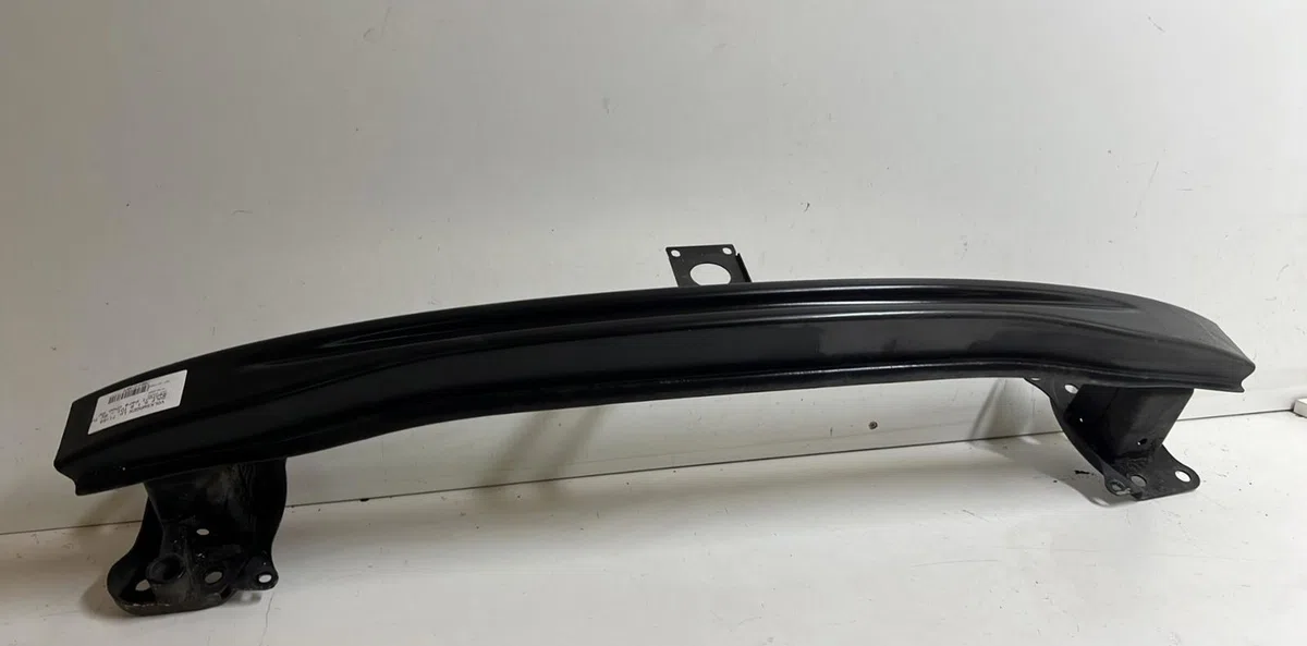 Renfort pare-choc avant Volkswagen GOLF V (1K1) 1.9 tdi (2003-2008) 5 portes occasion