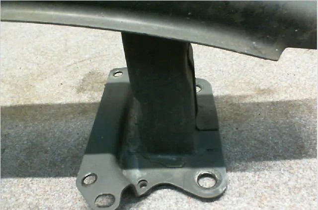 Renfort pare-choc avant VOLKSWAGEN POLO IV Phase 1 01-2002--05-2005 1.2 65ch occasion