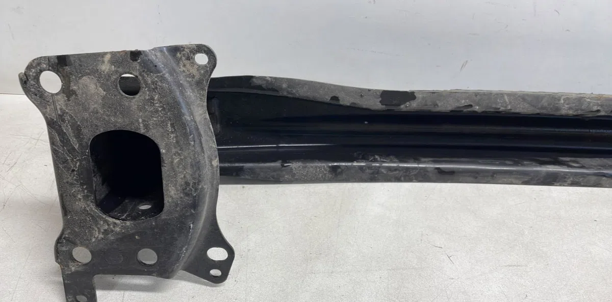 Renfort pare-choc avant Volkswagen TOURAN (1T1, 1T2) 1.9 tdi (2003-2004) occasion