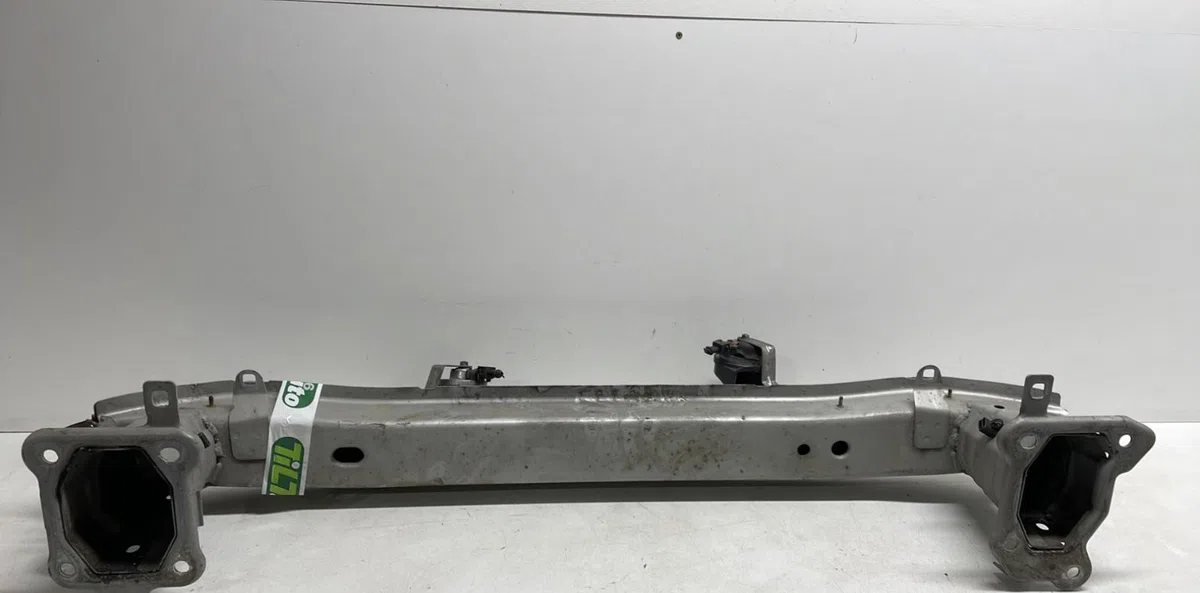 Renfort pare-choc avant Volvo V50 (545) D2 (2010-2012) occasion