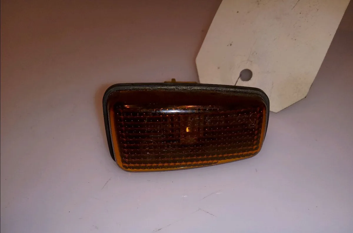 Répétiteur aile droite Peugeot 106 I (1A, 1C) 1.1 (1991-1996) occasion