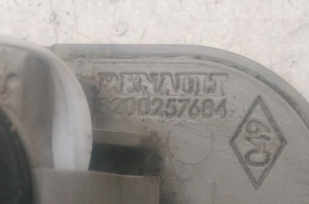 Répétiteur aile droite Renault KANGOO Express (FW0-1_) 1.5 dci 75 (fw07, fw10, fw04) (2010) 4 portes occasion