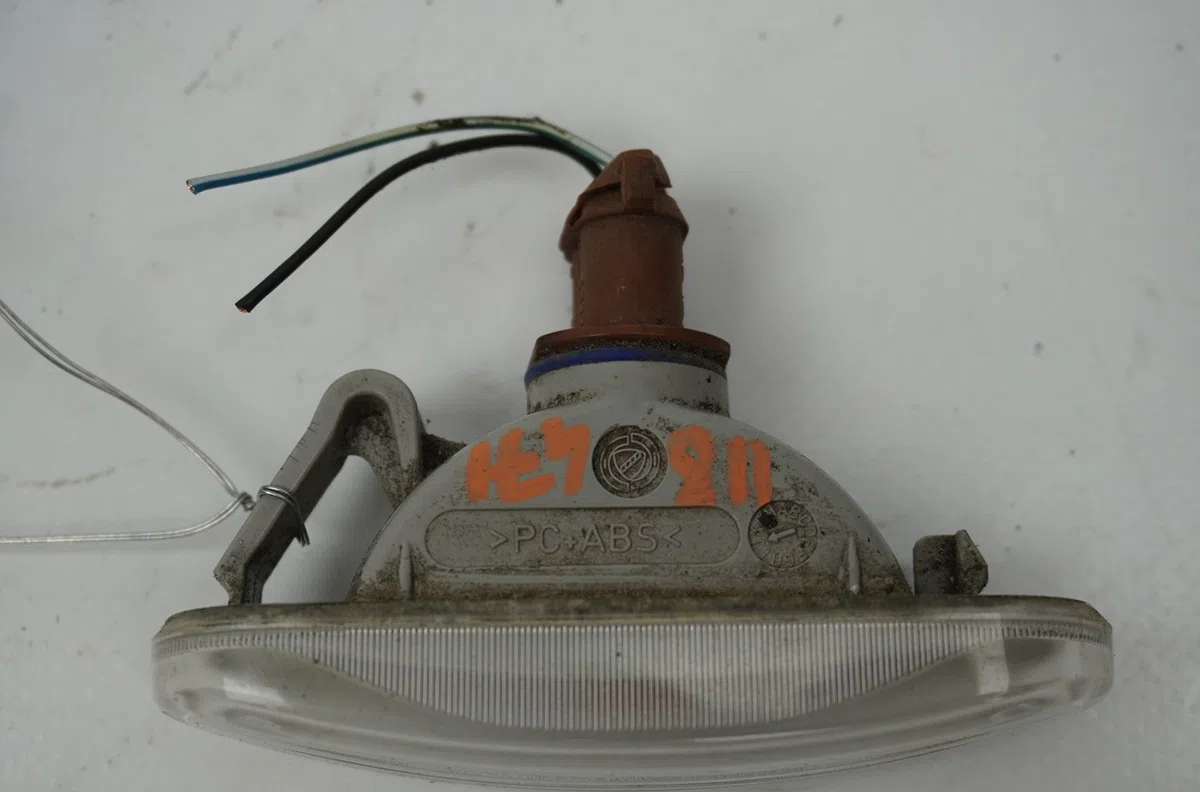 Répétiteur aile gauche Fiat PUNTO EVO (199_) 1.3 d multijet (199axc1a, 199bxc1a, 199axt1a, 199bxt1a) (2009-2012) 3 porte
