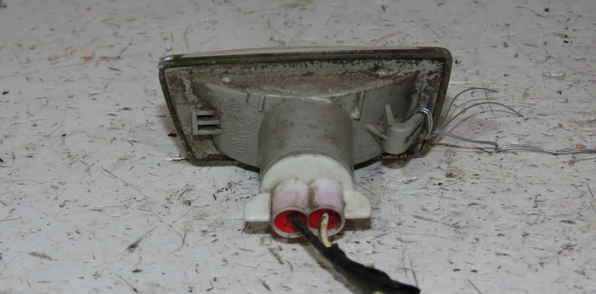 Répétiteur aile gauche Opel CORSA D (S07) 1.3 cdti (l08, l68) (2006-2014) 5 portes occasion