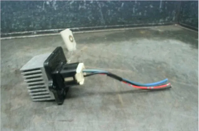 Resistance de chauffage Citroën C-CROSSER (VU_, VV_) 2.2 hdi (2007-2012) 5 portes occasion