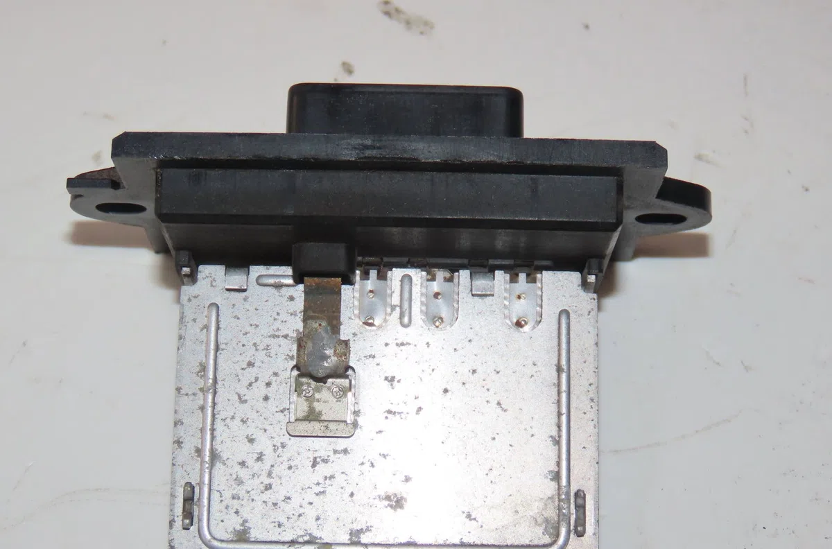 Resistance de chauffage Nissan MICRA CC III (K12) 1.6 160 sr (2005) 2 portes occasion
