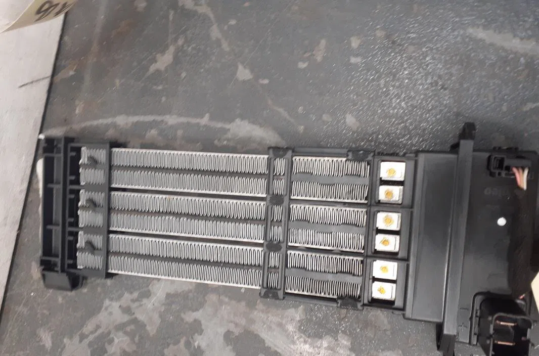 Resistance de chauffage Peugeot 208 I (CA_, CC_) 1.6 hdi (2012) 5 portes occasion