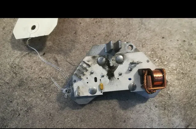 Resistance de chauffage Peugeot 405 I (15B) 1.9 diesel (1988-1992) occasion
