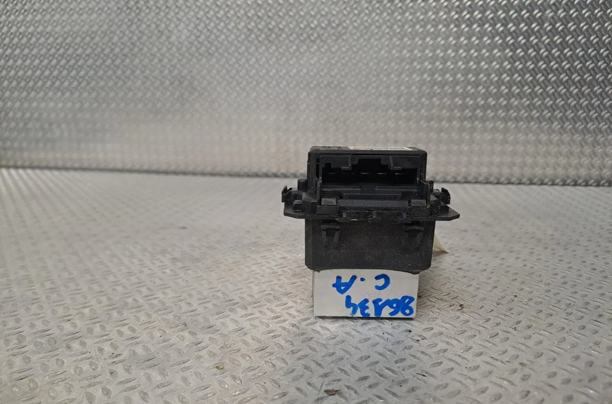 Resistance de chauffage Renault MEGANE III Coupé (DZ0-1_) 1.5 dci (dz09, dz0d, dz1f, dz1g, dz14, dz29) (2009-2015) 3 por