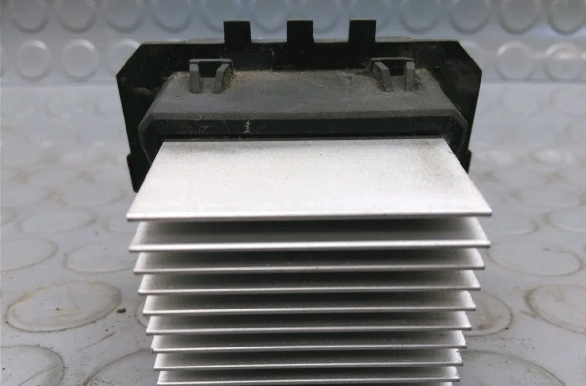 Resistance de chauffage Renault SCÉNIC III (JZ0-1_) 1.5 dci (2009) 5 portes occasion