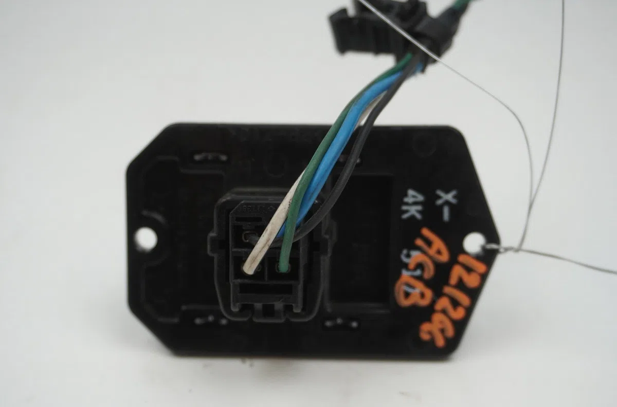 Resistance de chauffage Toyota YARIS (_P9_) 1.4 d-4d (nlp90_) (2005-2012) occasion