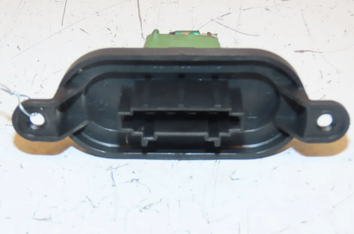 Resistance de chauffage Volkswagen TRANSPORTER V Camionnette (7HA, 7HH, 7EA, 7EH) 1.9 tdi (2006-2009) occasion