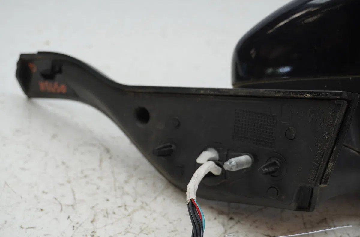 Retroviseur exterieur electrique droit Peugeot 208 I (CA_, CC_) 1.6 bluehdi 100 (2015) 5 portes occasion