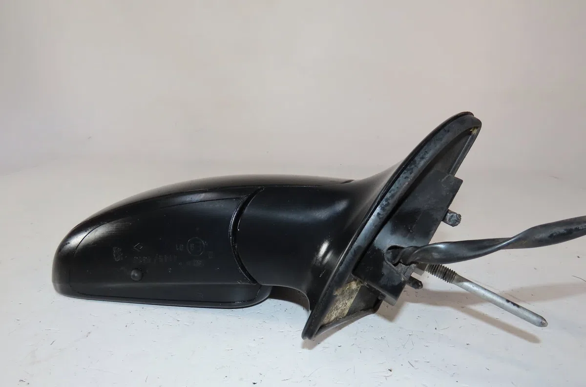 Retroviseur exterieur electrique droit Peugeot 407 (6D_) 1.6 hdi 110 (6d9hzc, 6d9hyc) (2004-2010) occasion
