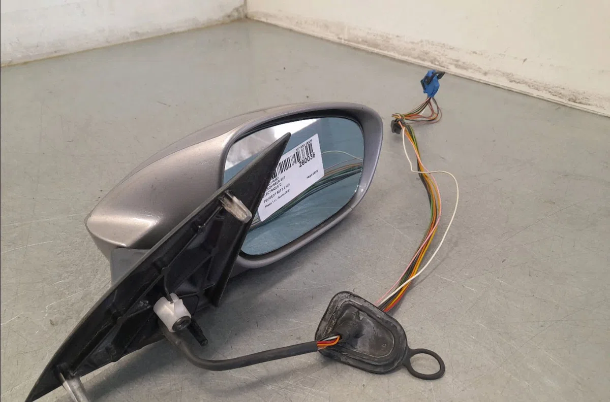 Retroviseur exterieur electrique droit Peugeot 607 (9D, 9U) 2.2 hdi (2000-2006) occasion