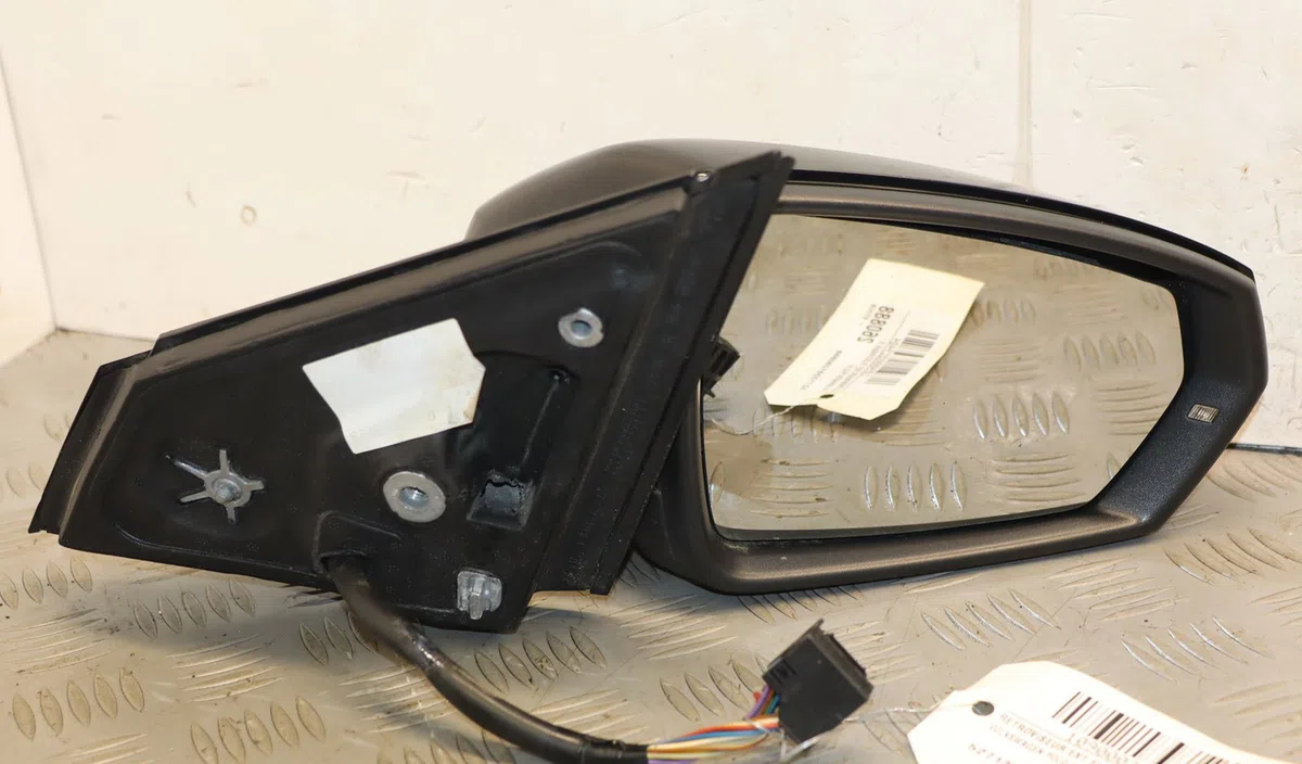 Retroviseur exterieur electrique droit Volkswagen POLO VI (AW1, BZ1, AE1) 1.6 tdi (2017-2019) occasion