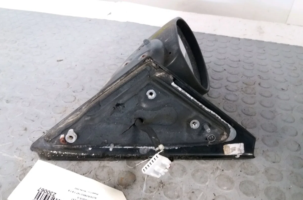 Retroviseur exterieur electrique gauche Alfa romeo 147 (937_) 1.6 16v t.spark eco (937.axa1a, 937.bxa1a) (2001-2010) occ