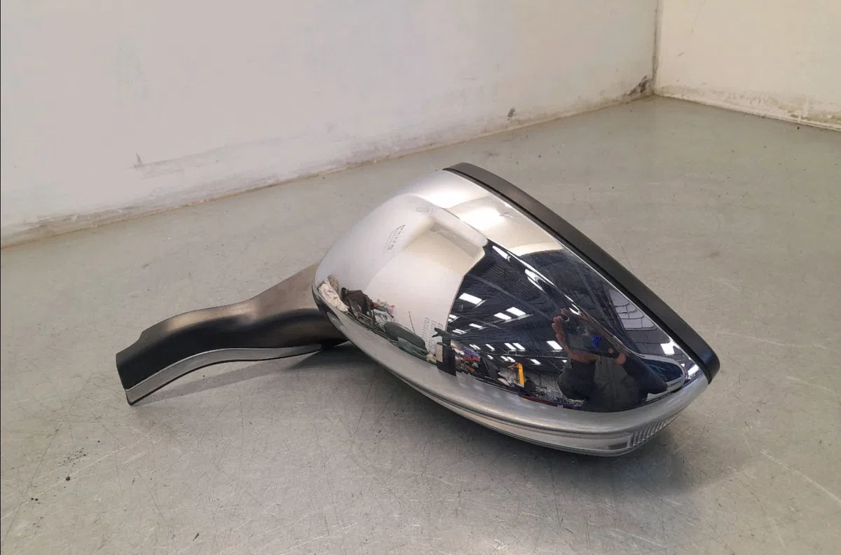 Retroviseur exterieur electrique gauche Peugeot 208 I (CA_, CC_) 1.2 thp 110 (2013) occasion