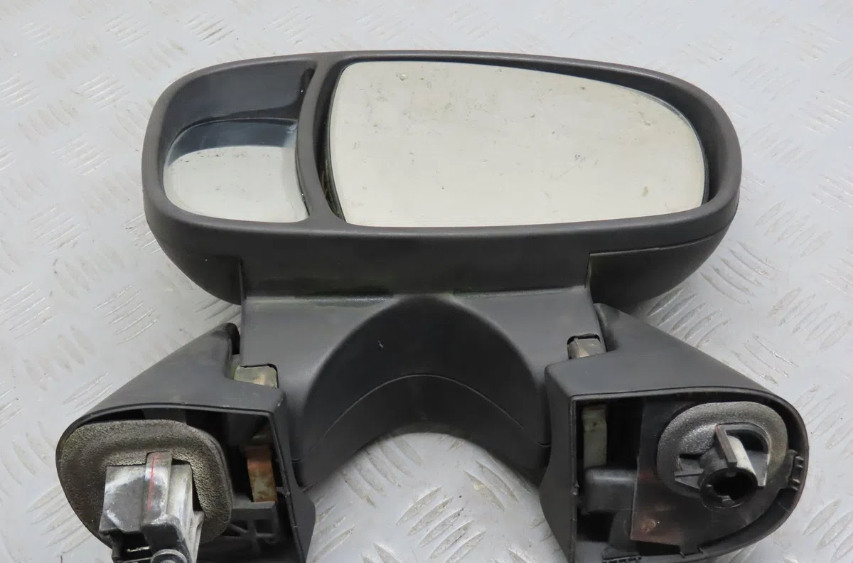Retroviseur exterieur electrique gauche Renault TRAFIC II Camionnette (FL) 2.0 dci 115 (fl01, fl0u) (2006) occasion