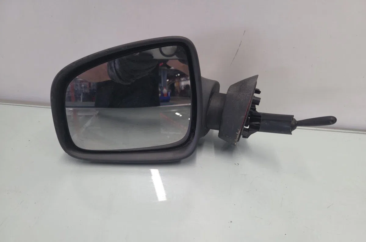 Retroviseur exterieur gauche DACIA SANDERO 1 occasion