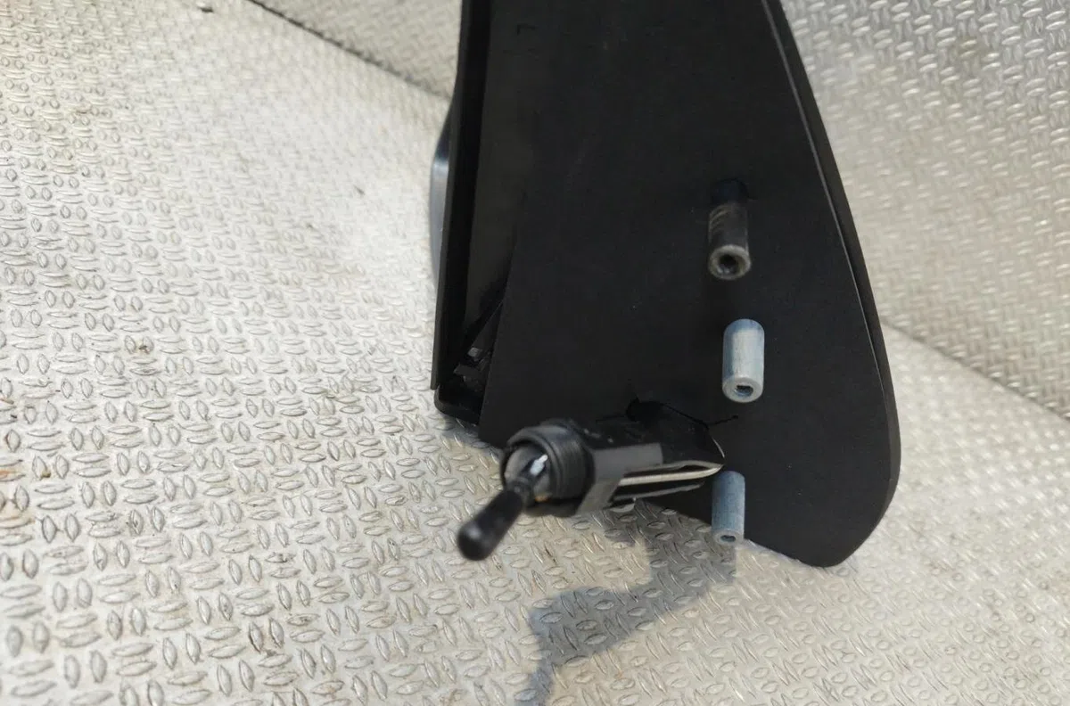 Retroviseur exterieur gauche FORD FIESTA 3 PHASE 2 occasion