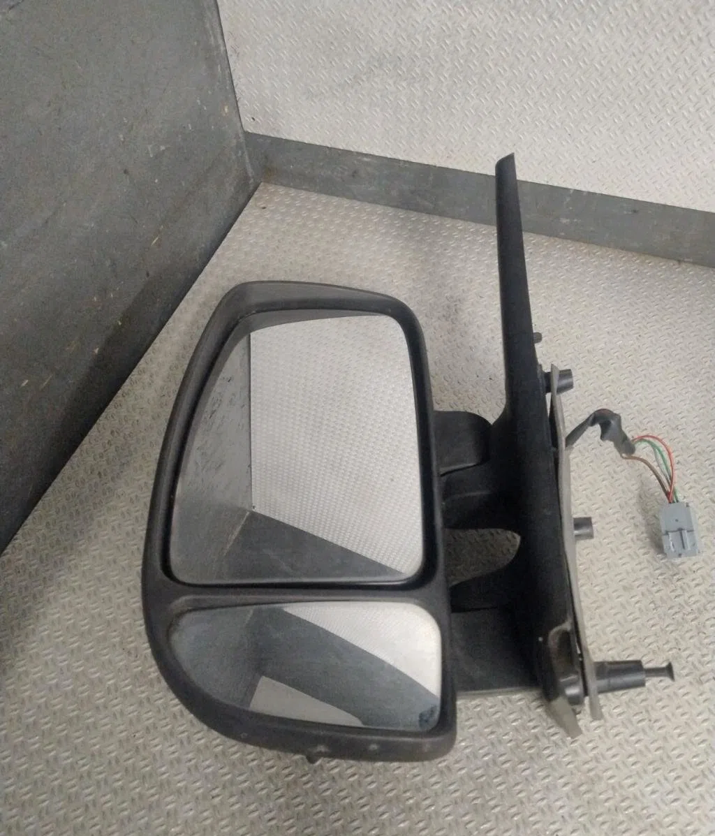 Retroviseur exterieur gauche Nissan INTERSTAR Camionnette (X70) Dci 100 (2003-2006) occasion