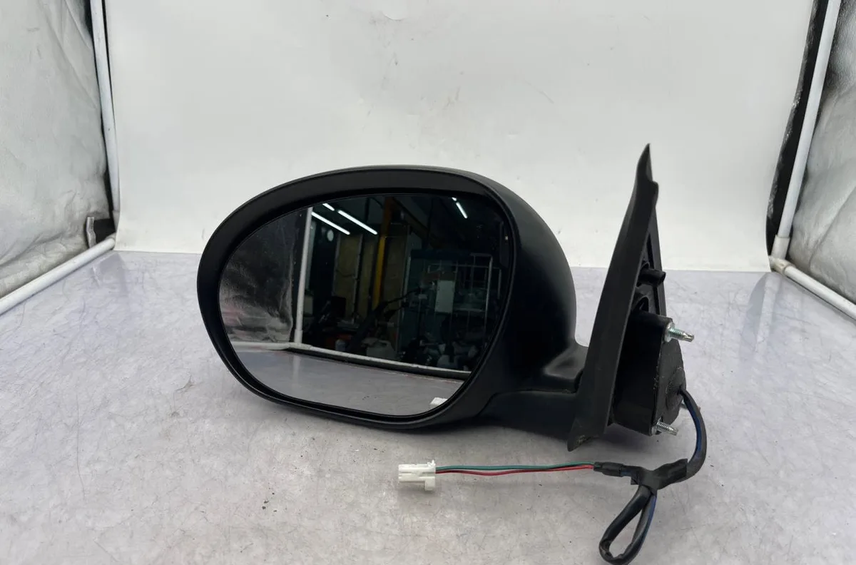Retroviseur exterieur gauche NISSAN JUKE 1 PHASE 2 occasion