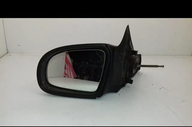 Retroviseur exterieur gauche Opel CORSA B (S93) 1.2 i 16v (f08, f68, m68) (1998-2000) 5 portes occasion