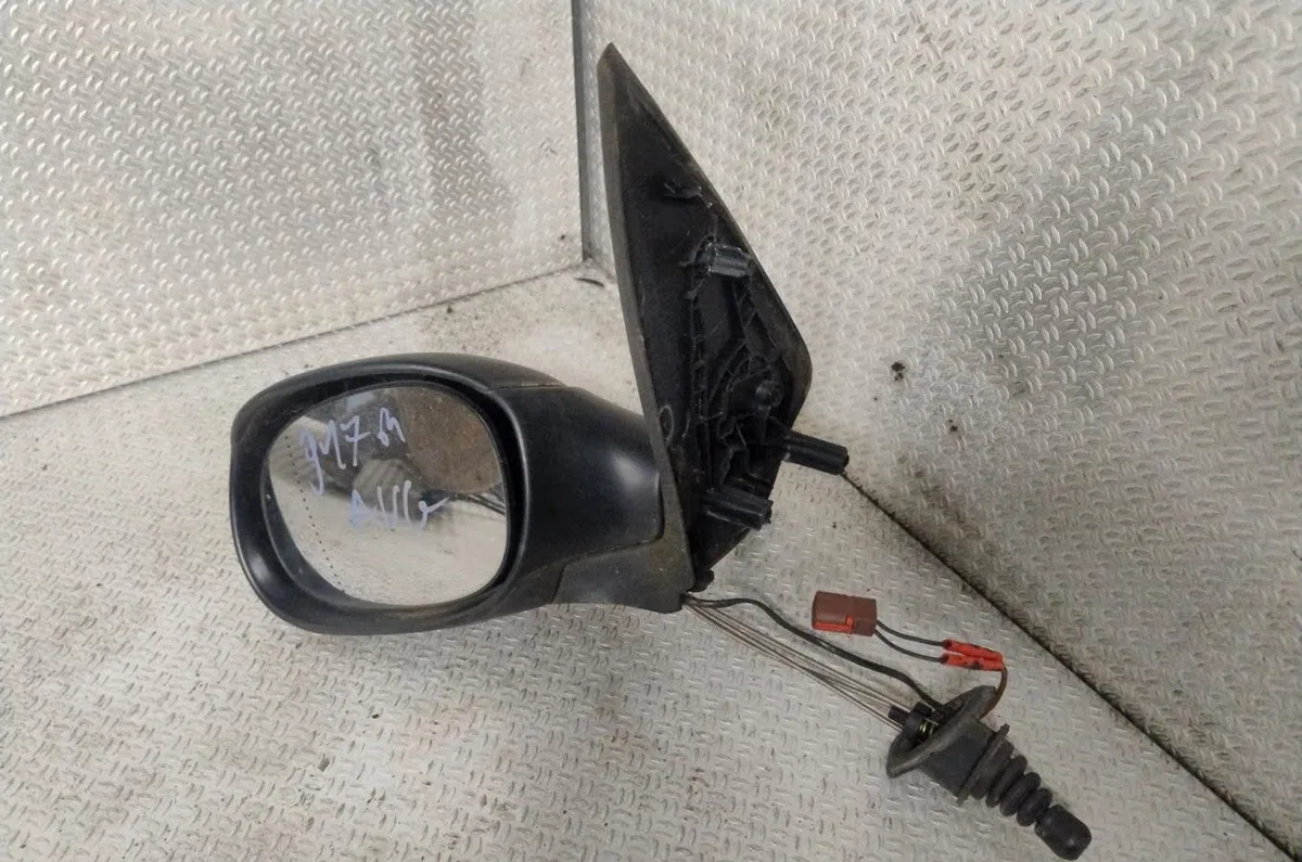 Retroviseur exterieur gauche Peugeot 206 3-5 portes (2A-C) 1.4 i (1998-2012) 3 portes occasion
