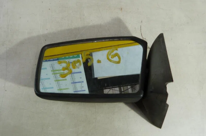 Retroviseur exterieur gauche PEUGEOT 305 PHASE 2 BREAK occasion