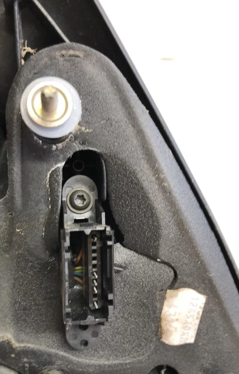 Retroviseur exterieur gauche Renault MEGANE I (BA0-1_) 1.6 16v (ba04, ba0b, ba11, ba1j, ba16, ba19, ba1k, ba1v,... (1999