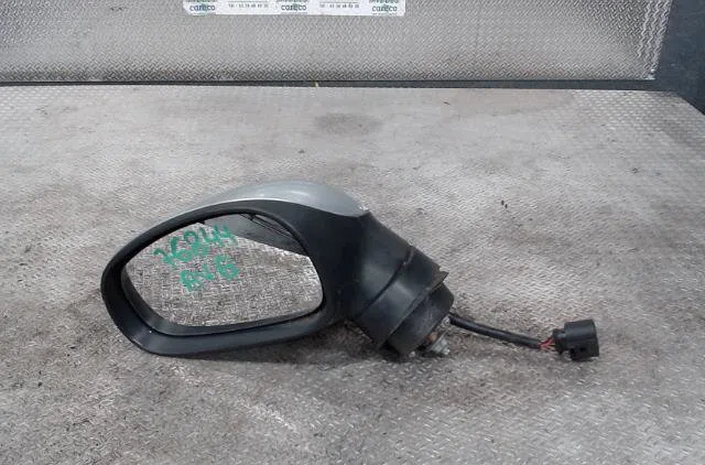 Retroviseur exterieur gauche Seat LEON (1P1) 2.0 tdi 16v (2005-2012) occasion