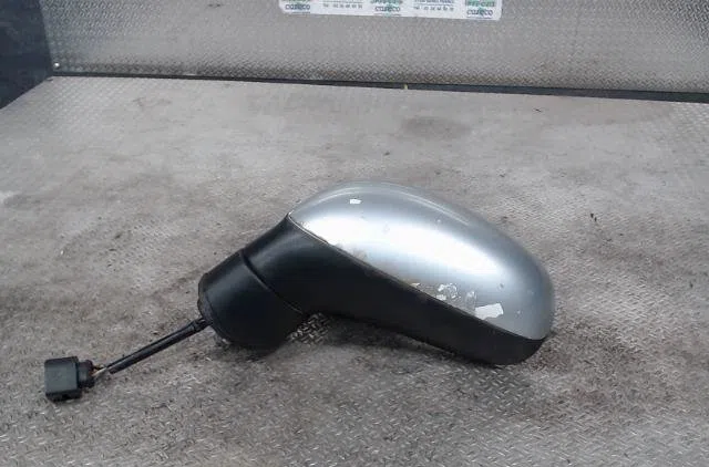 Retroviseur exterieur gauche Seat LEON (1P1) 2.0 tdi 16v (2005-2012) occasion