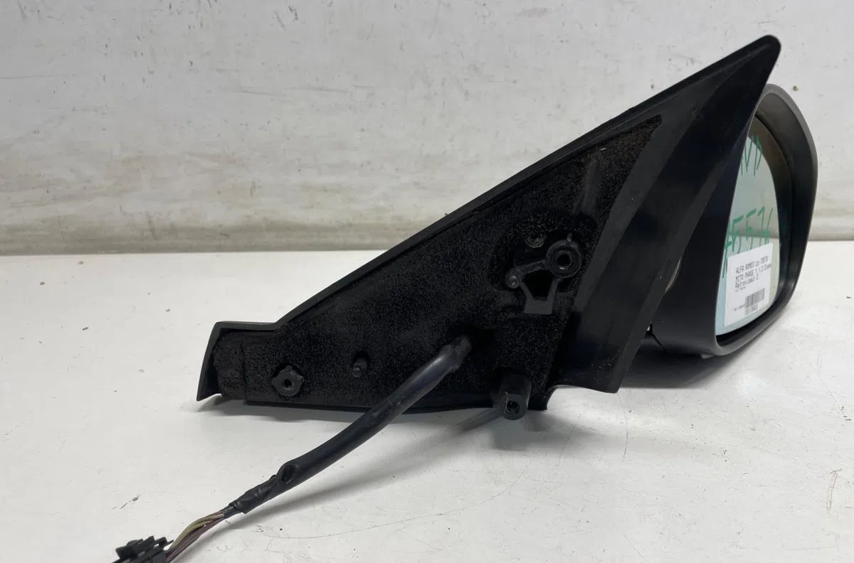 Retroviseur exterieur manuel droit Alfa romeo MITO (955_) 1.3 multijet (955axp1a, 955ayc1a) (2009-2018) 3 portes occasio