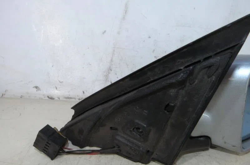 Retroviseur exterieur manuel droit AUDI A6 2 AVANT PHASE 1 BREAK occasion
