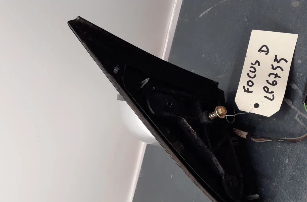 Retroviseur exterieur manuel droit Ford FOCUS I Clipper (DNW) 1.8 tdci (2001-2004) occasion