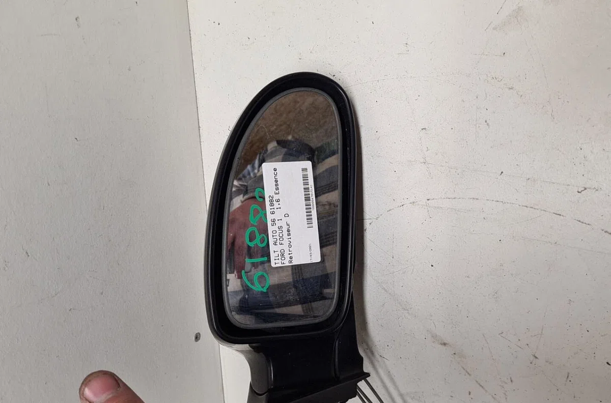 Retroviseur exterieur manuel droit Ford FOCUS I (DAW, DBW) 1.6 16v (1998-2004) occasion