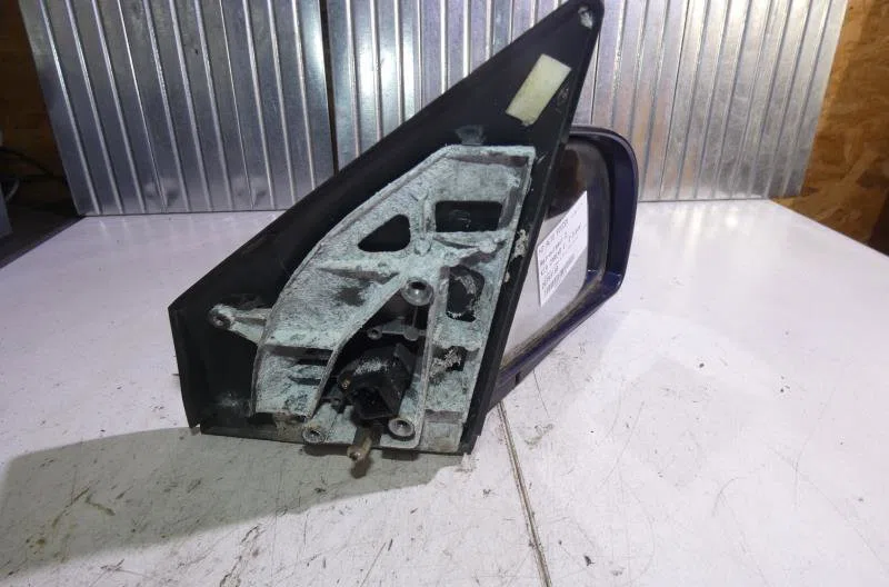 Retroviseur exterieur manuel droit KIA CARENS 2 occasion