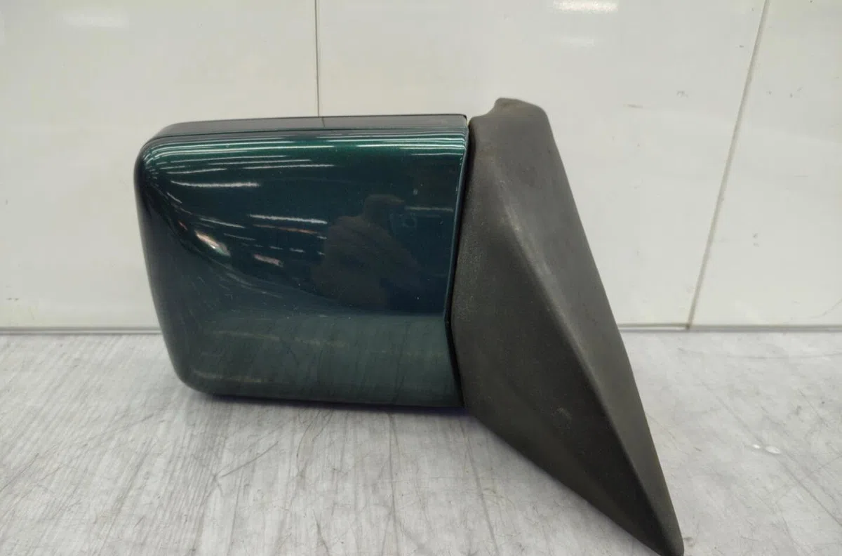 Retroviseur exterieur manuel droit MERCEDES CLASSE E 124 PHASE 2 occasion