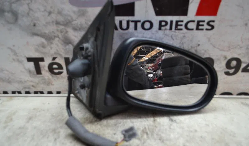 Retroviseur exterieur manuel droit NISSAN ALMERA TINO PHASE 1 occasion