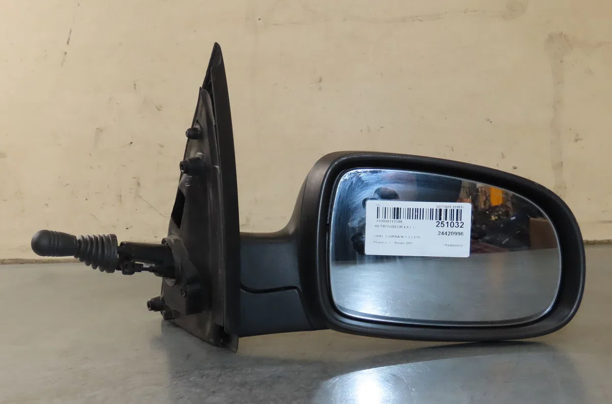 Retroviseur exterieur manuel droit Opel CORSA C (X01) 1.3 cdti (f08, f68) (2003-2009) occasion