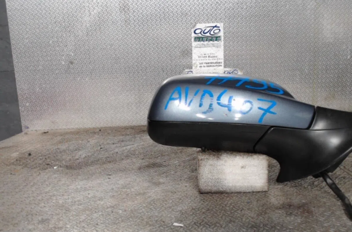 Retroviseur exterieur manuel droit Peugeot 407 (6D_) 2.0 hdi 135 (6drhrh, 6drhre, 6drhrg, 6drhrj) (2004-2010) 4 portes o