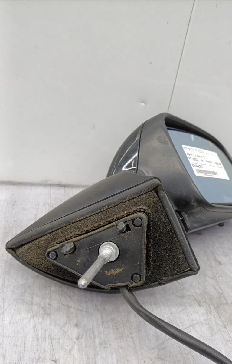 Retroviseur exterieur manuel droit PEUGEOT 407 PHASE 1 BREAK occasion