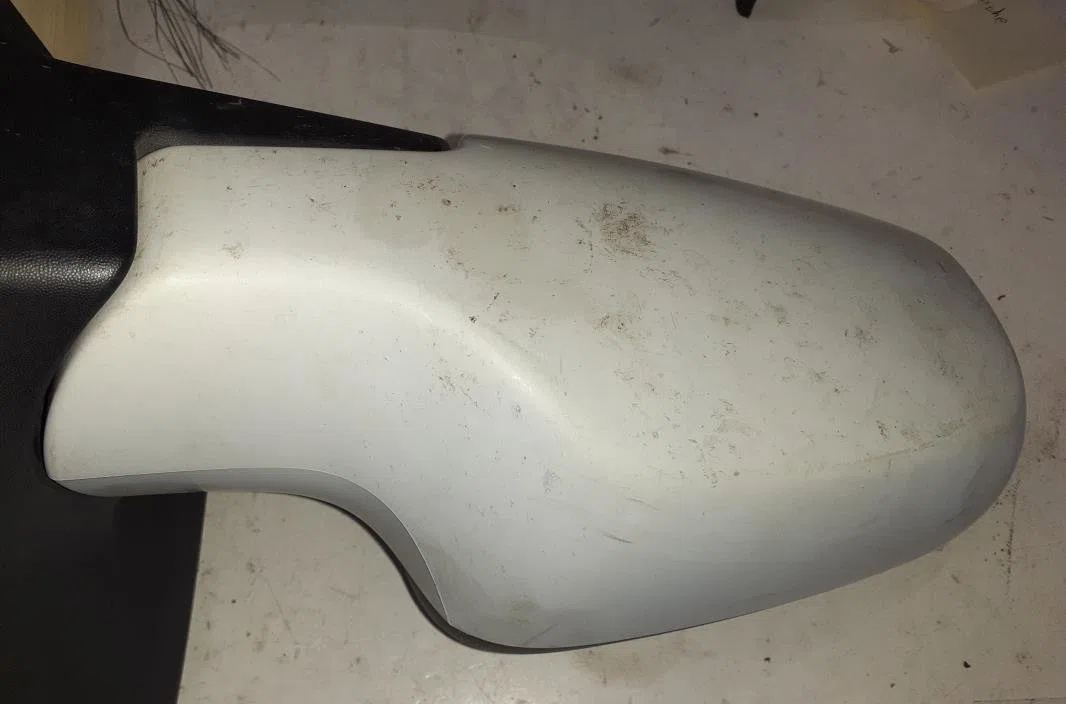 Retroviseur exterieur manuel droit RENAULT CLIO 3 PHASE 1 BREAK occasion