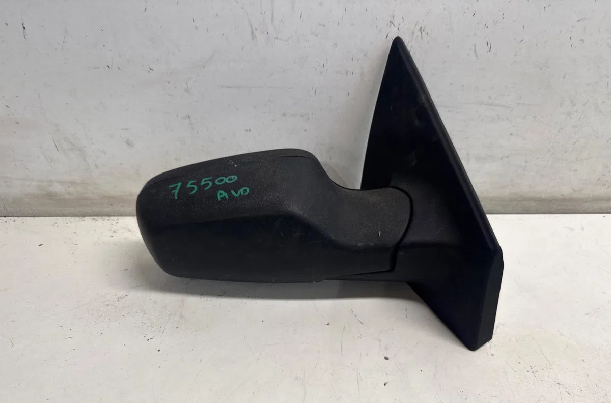 Retroviseur exterieur manuel droit Renault CLIO III (BR0-1, CR0-1) 1.2 16v (br02, br0j, br11, cr02, cr0j, cr11) (2005-20